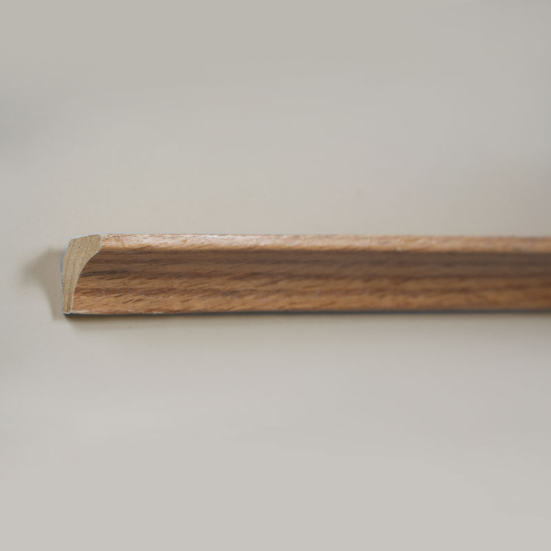 Vnútorná rohová lišta z masívneho dreva / lišta Scotia (obalená dyhou z červeného dubu + farba) - Farba dubu 7/8