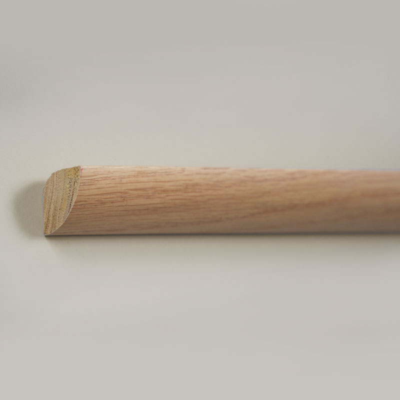 Štvrťkruhová lišta z masívneho dreva (obalená dyhou z červeného dubu + farba) - Farba dubu 7/8' x 7/8'