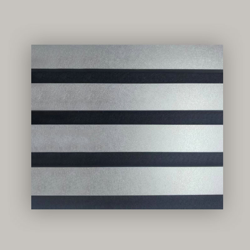 Stena s mriežkou/akustický nástenný panel (3-stranne obalené PVC) – kovová brúsená farba 2400/2700 mm x 600 mm