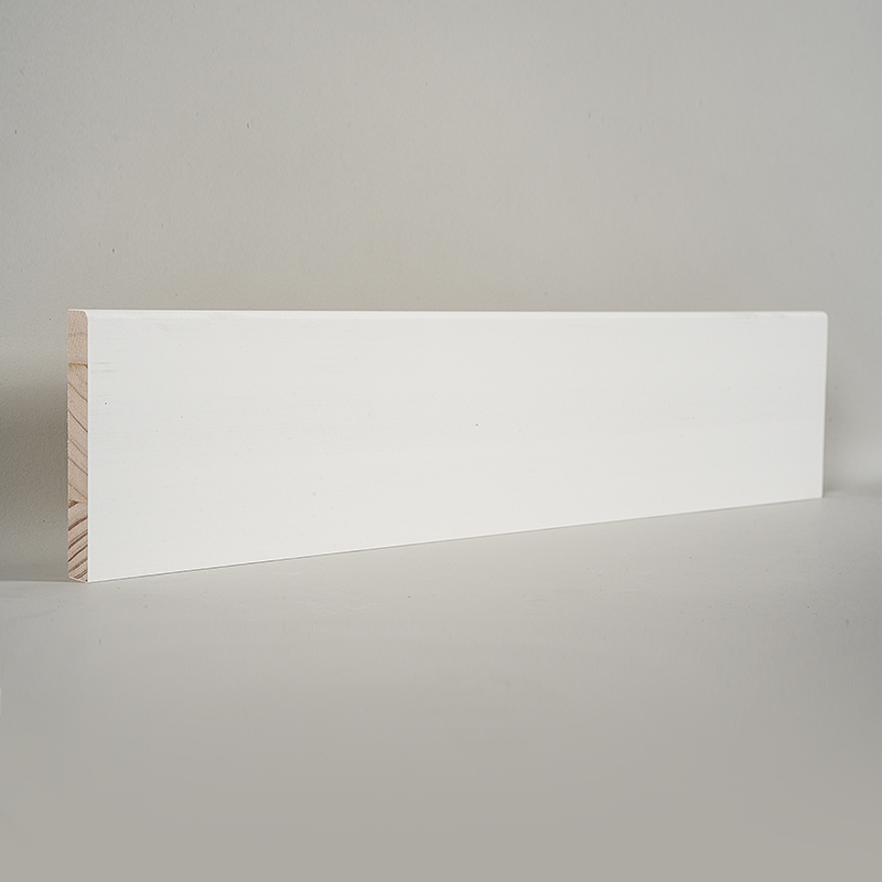 Borovicová soklová doska (plniaci základný náter a perleťová biela) 1/2' x 3 1/2'